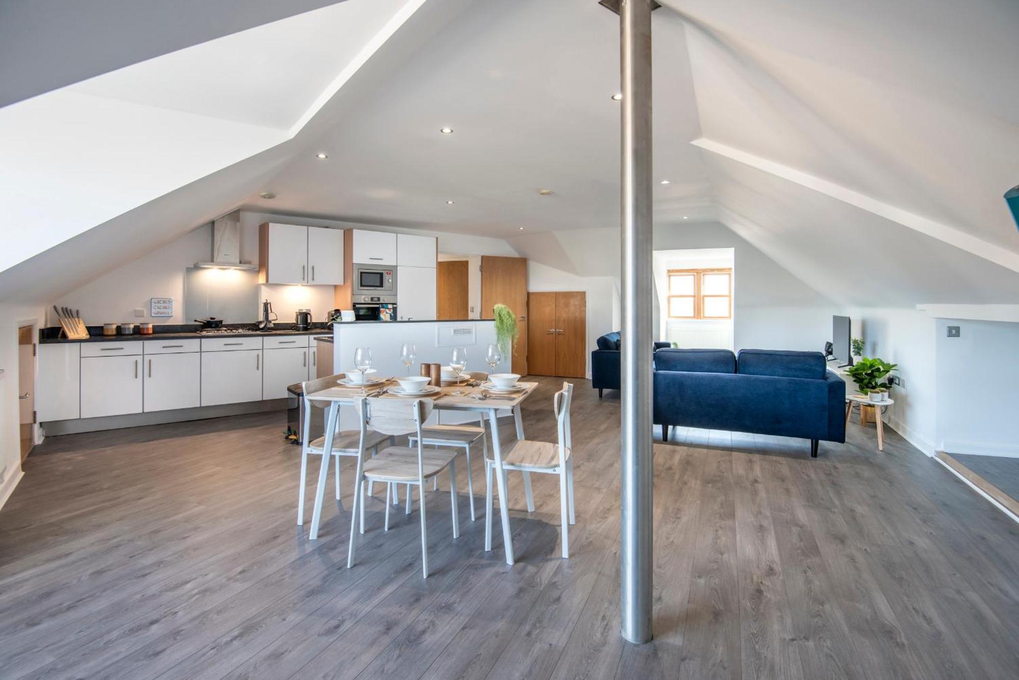 The Loft - Spacious Luxury 2 Bed 2 Bath With Free Secure Parking And Tube Close By London Eksteriør billede